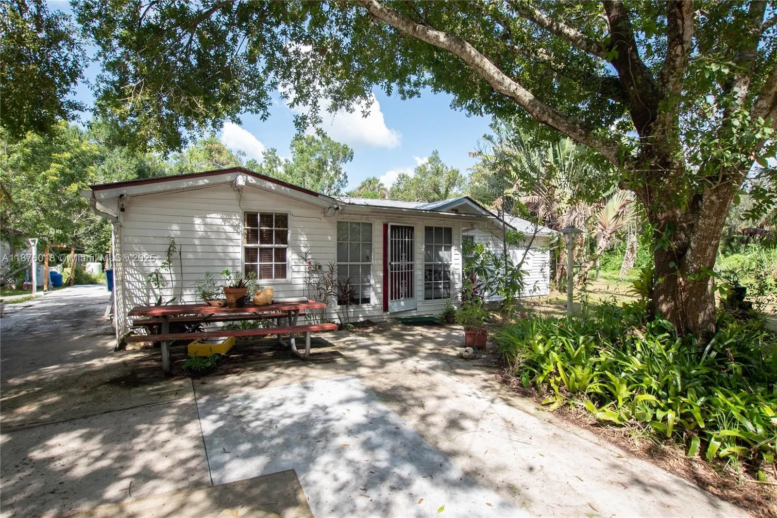 1531 Brewer RD