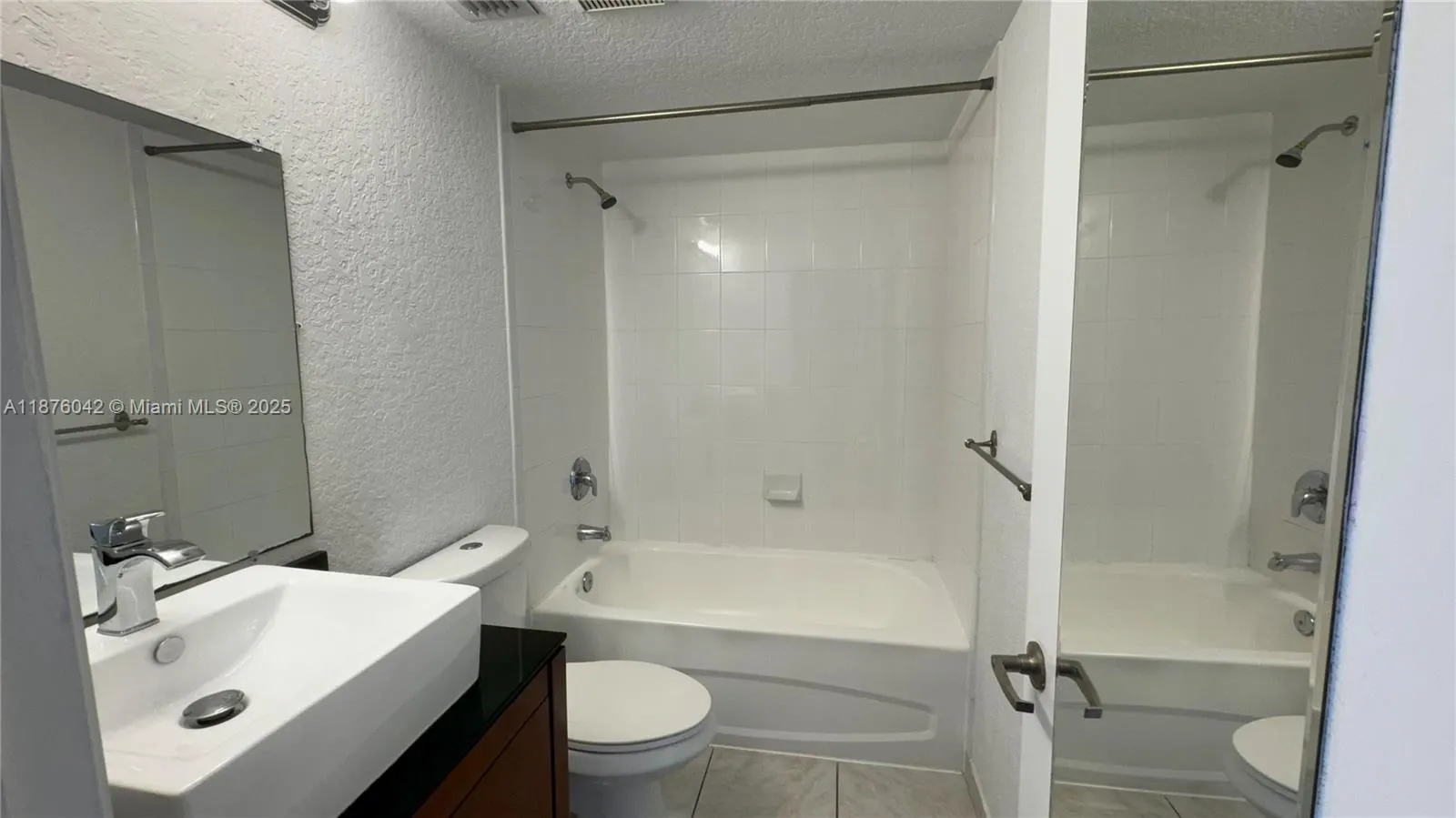 7326 Collins Ave, #204