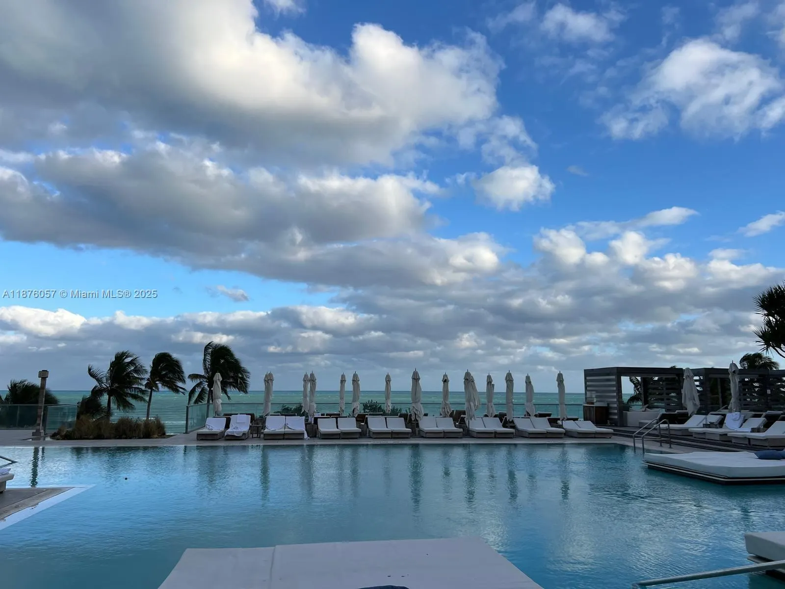 2301 Collins Ave, #632