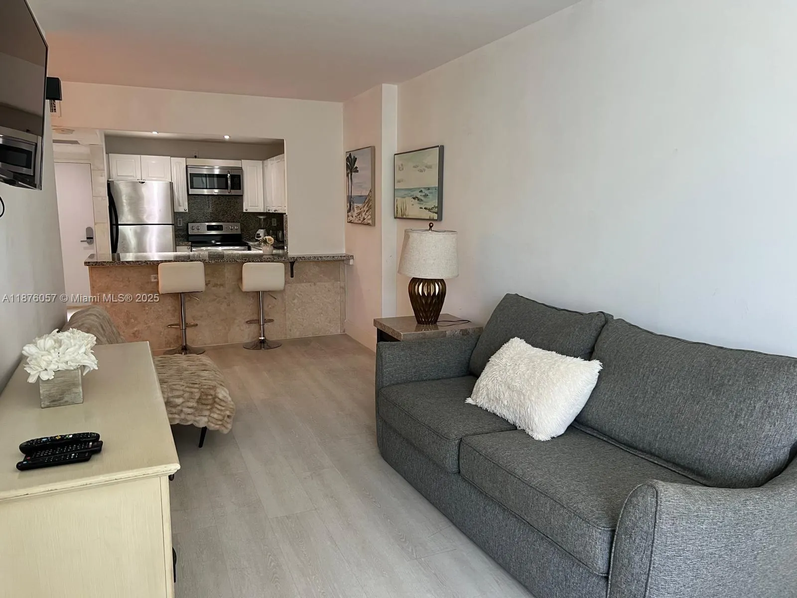 2301 Collins Ave, #632