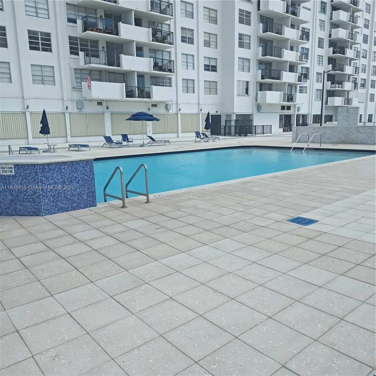 2750 NE 183rd St, #301
