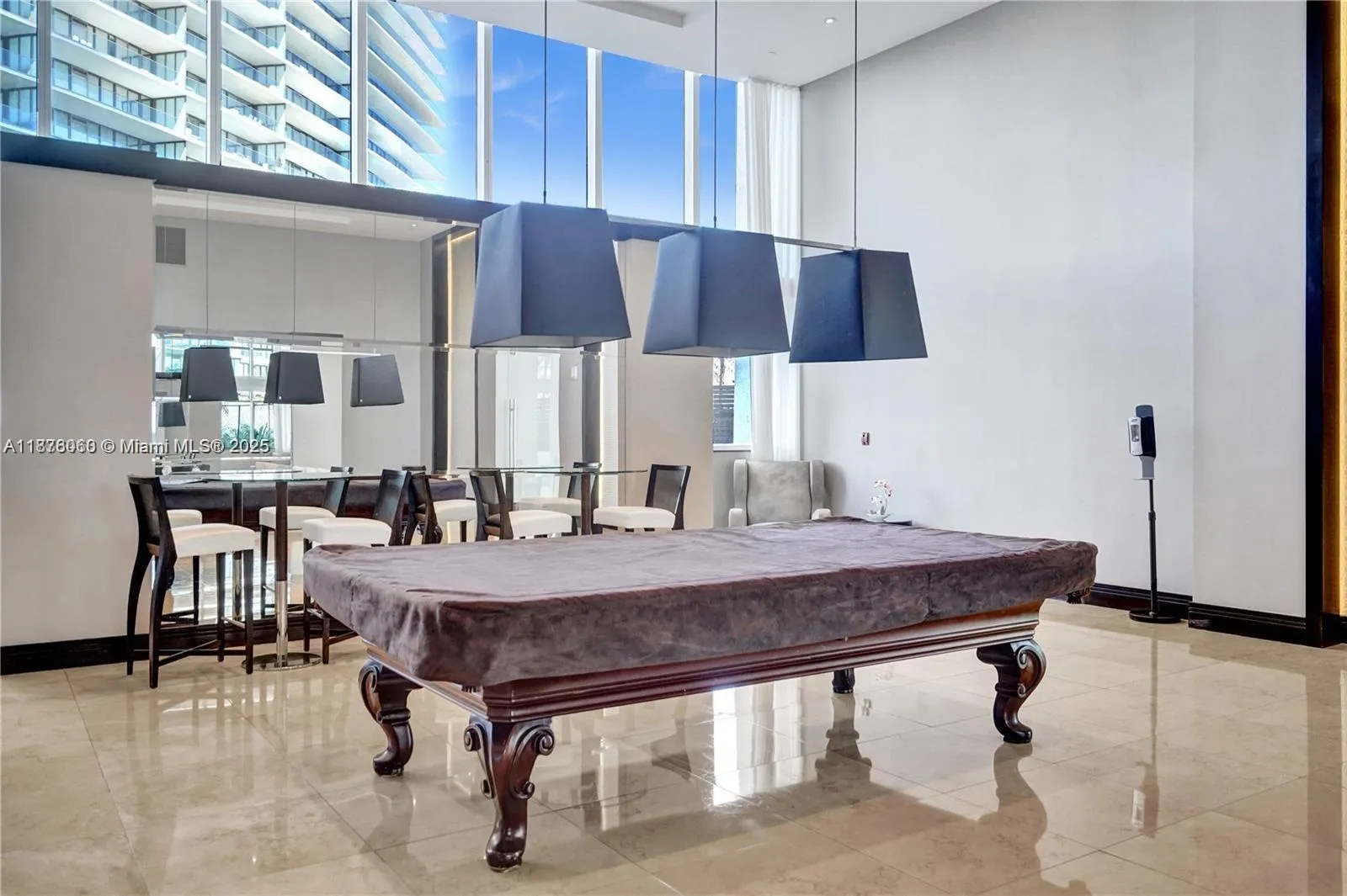 18911 Collins Ave, #3204