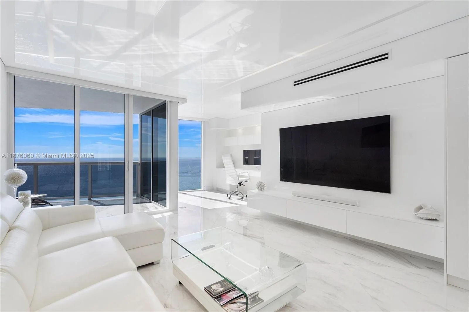18911 Collins Ave, #3204