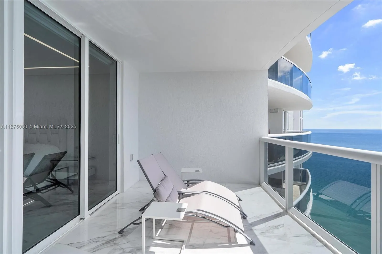 18911 Collins Ave, #3204