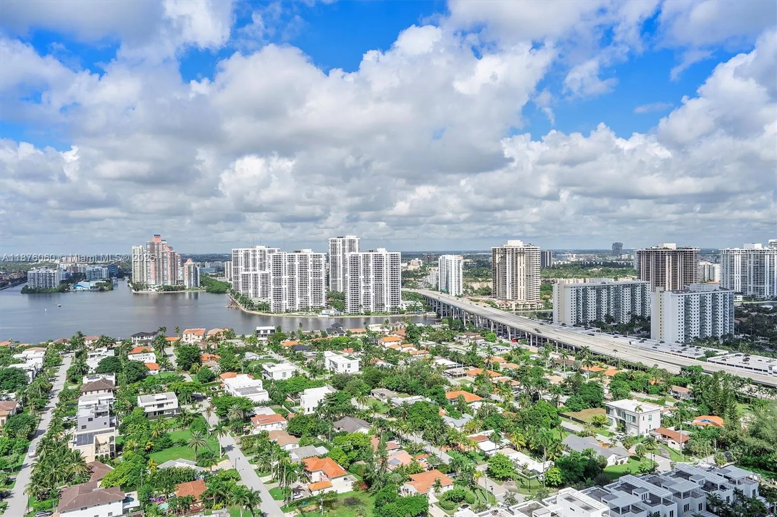 18911 Collins Ave, #3204