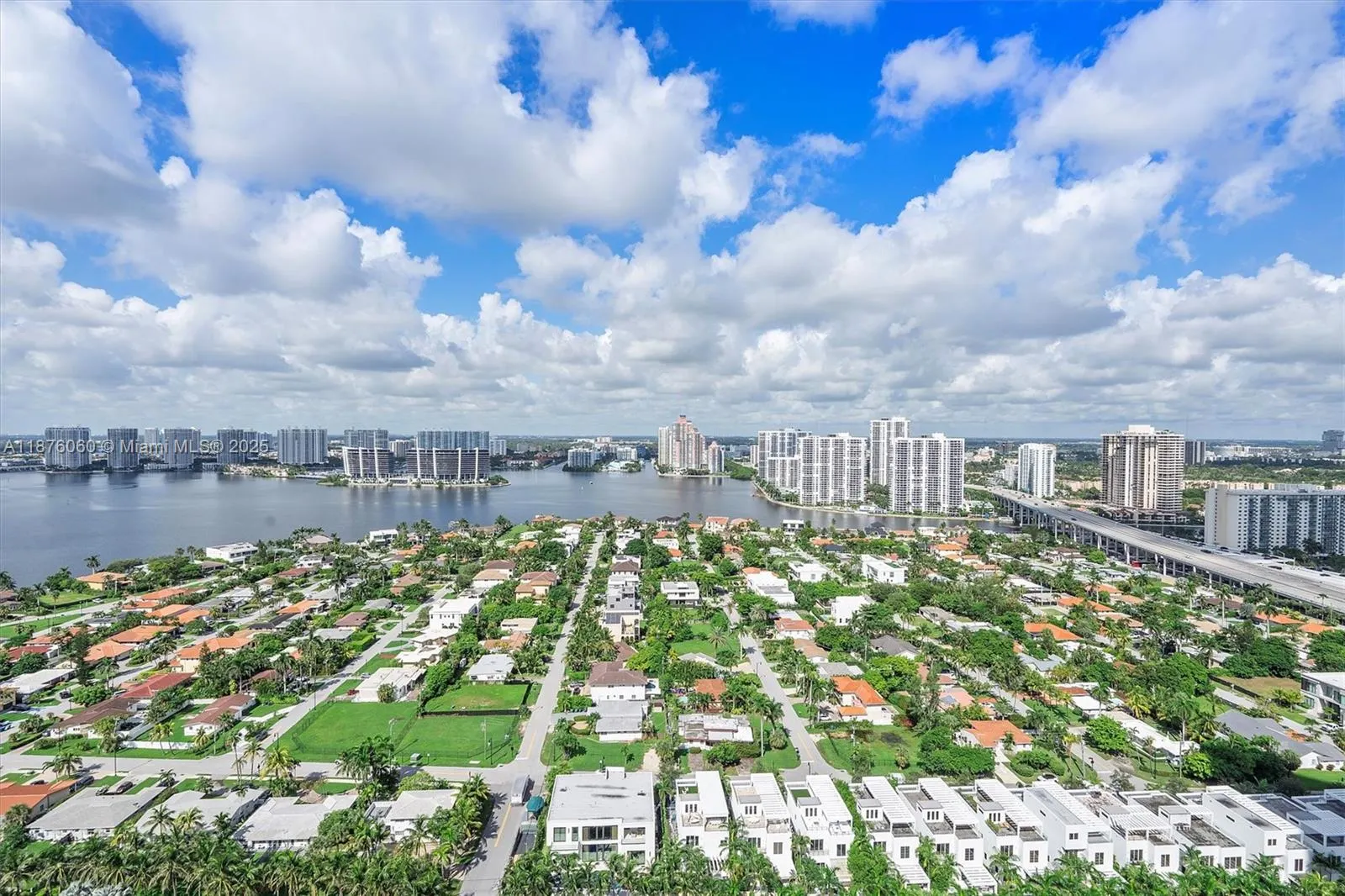 18911 Collins Ave, #3204
