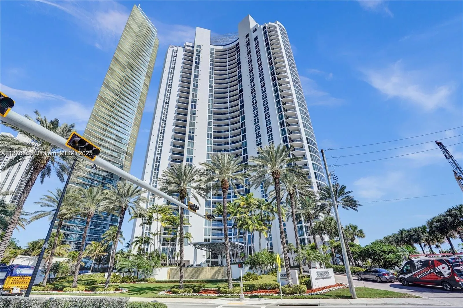 18911 Collins Ave, #3204