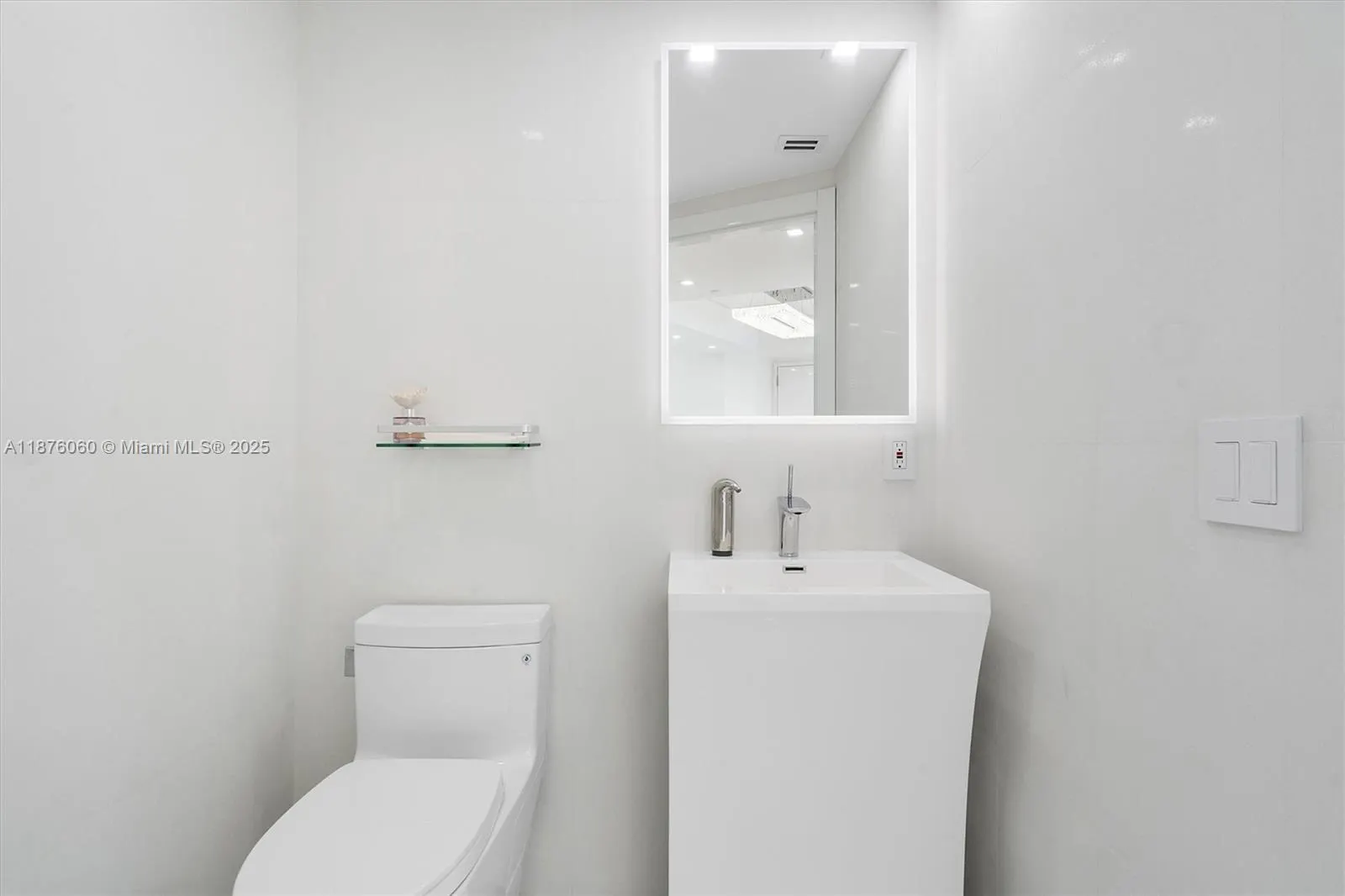 18911 Collins Ave, #3204