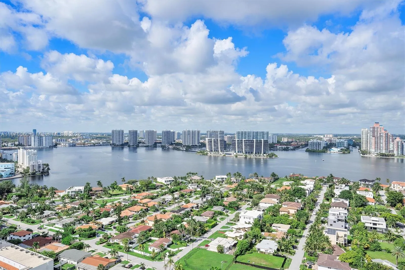 18911 Collins Ave, #3204