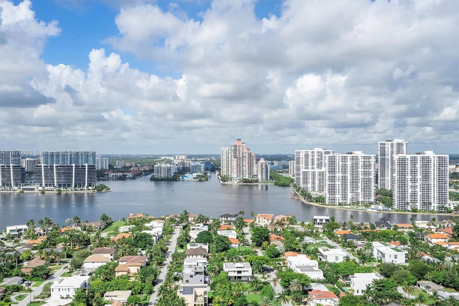 18911 Collins Ave, #3204