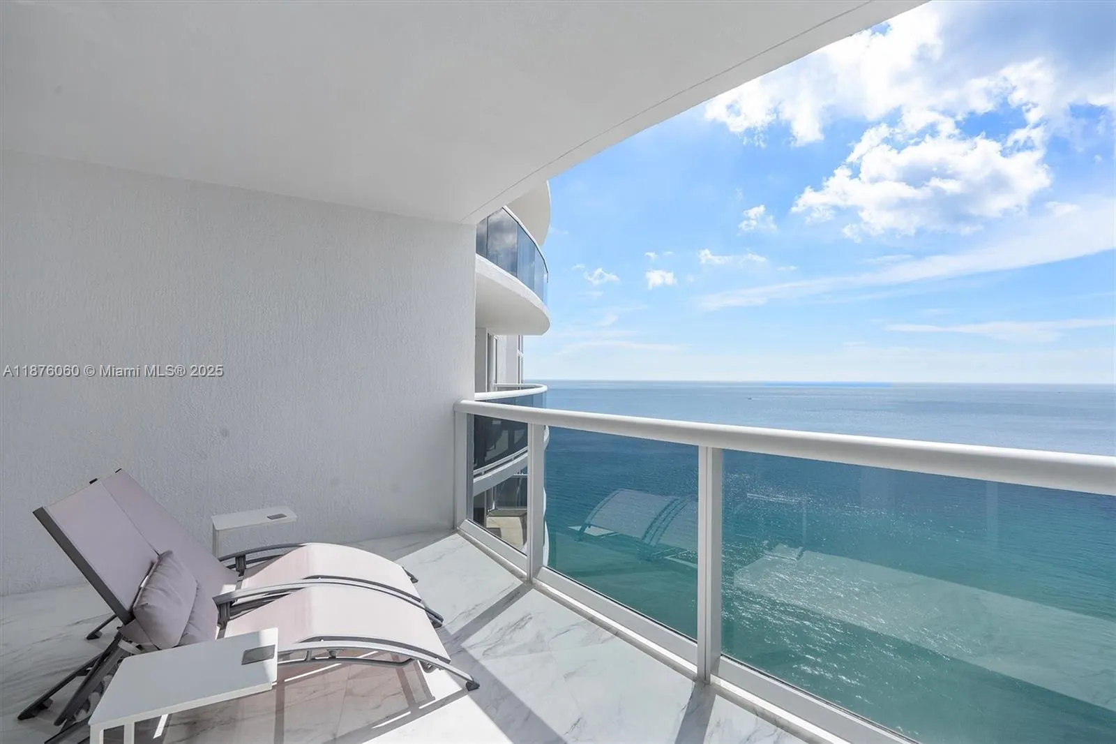 18911 Collins Ave, #3204