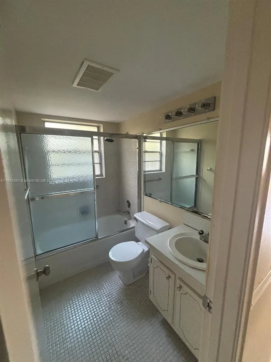 280 N Northampton  N, #280