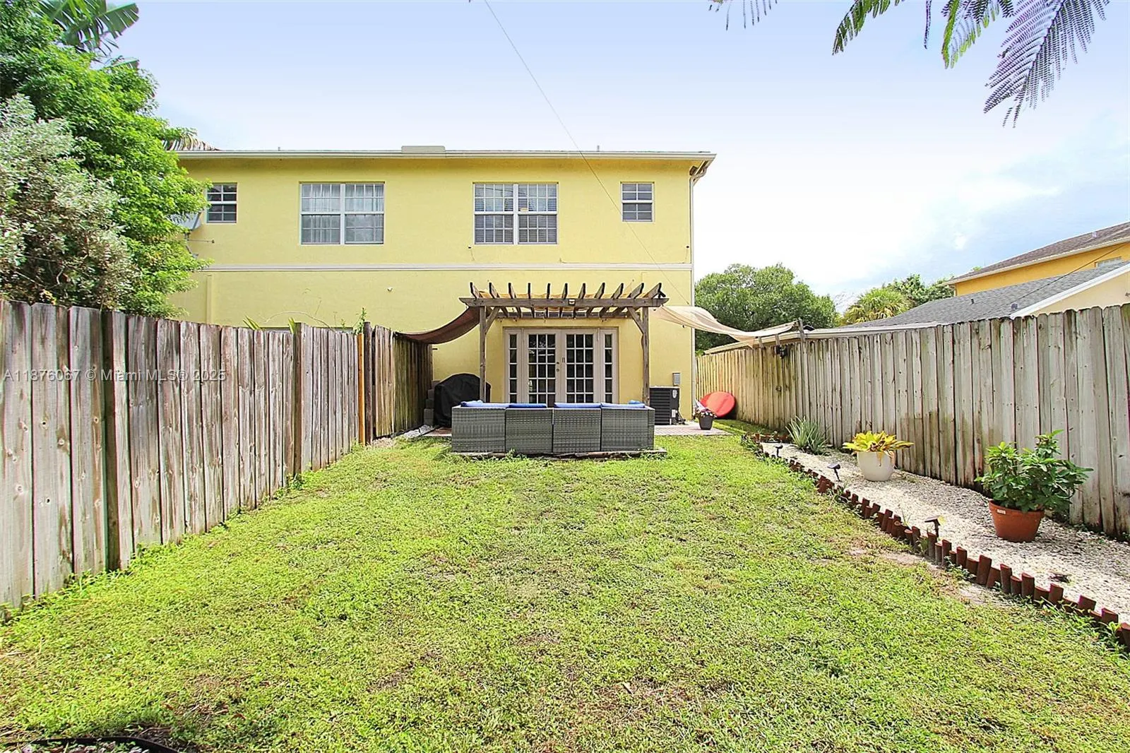 1035 NW 7th Ter