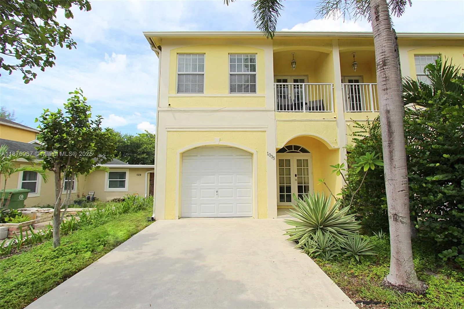 1035 NW 7th Ter
