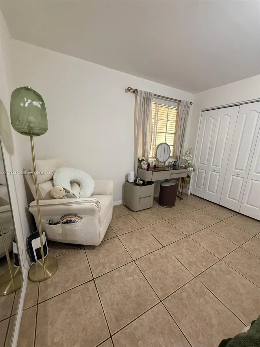13 S Royal Poinciana Blvd, #7