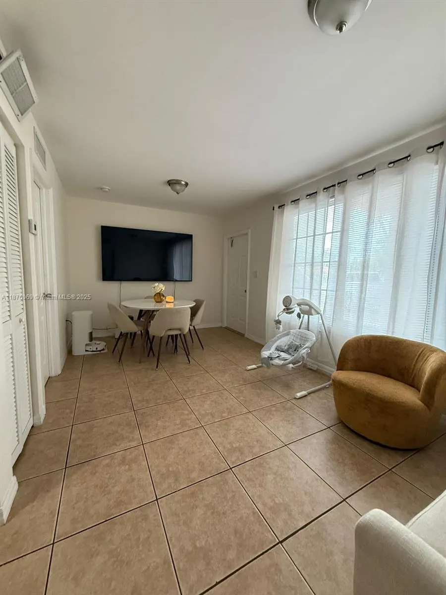 13 S Royal Poinciana Blvd, #7
