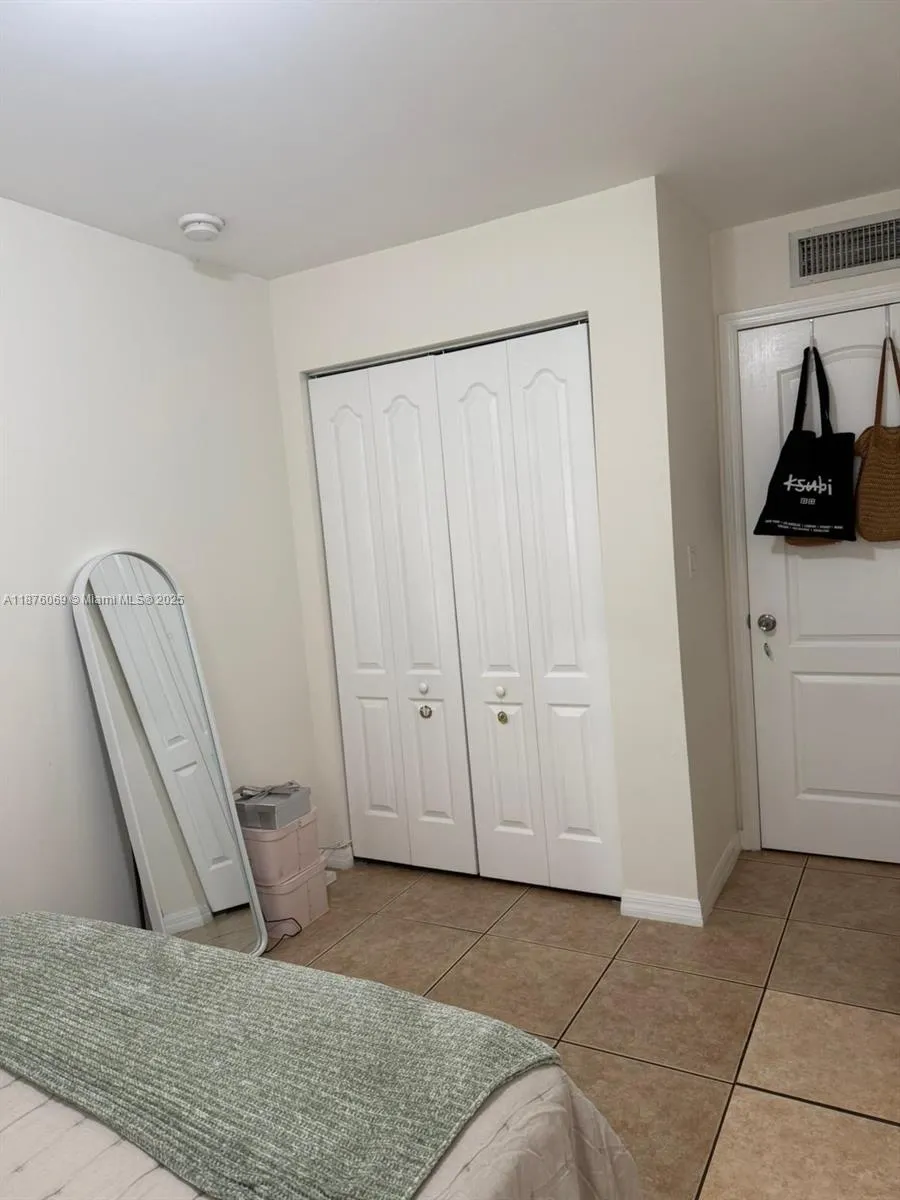 13 S Royal Poinciana Blvd, #7