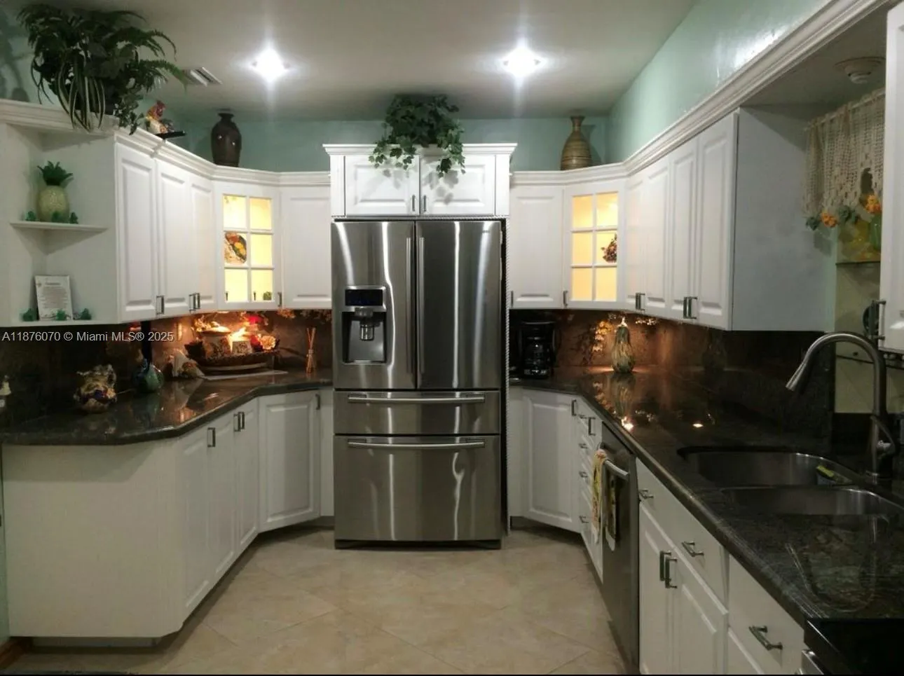 5221 Washington St, #5221