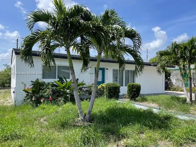 1117 W 26th Ct