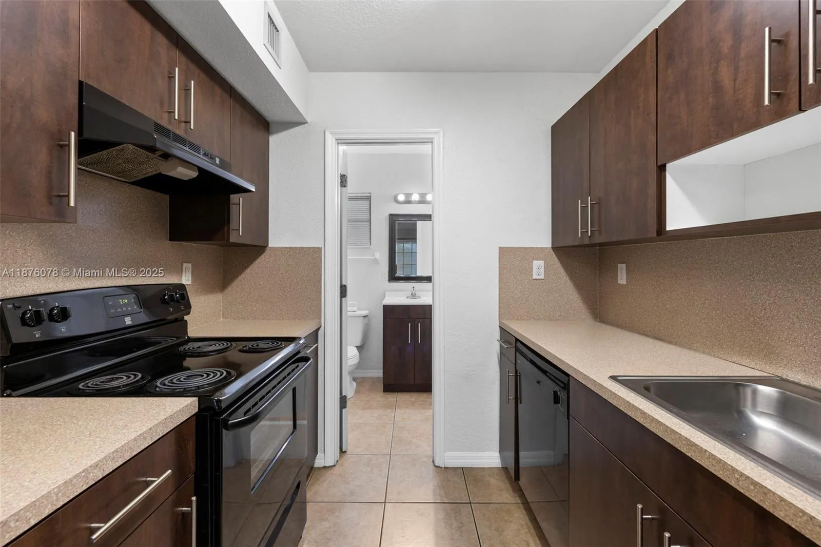 13 S Royal Poinciana Blvd, #17