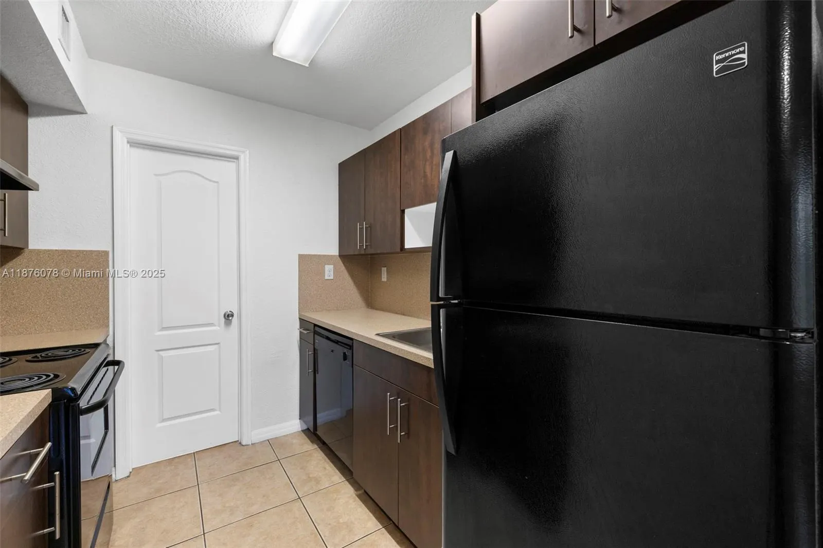 13 S Royal Poinciana Blvd, #17