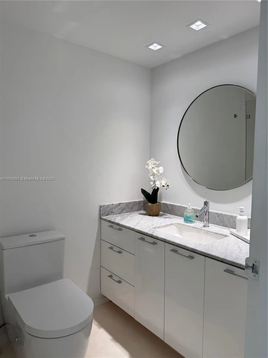 900 Bay Dr., #315