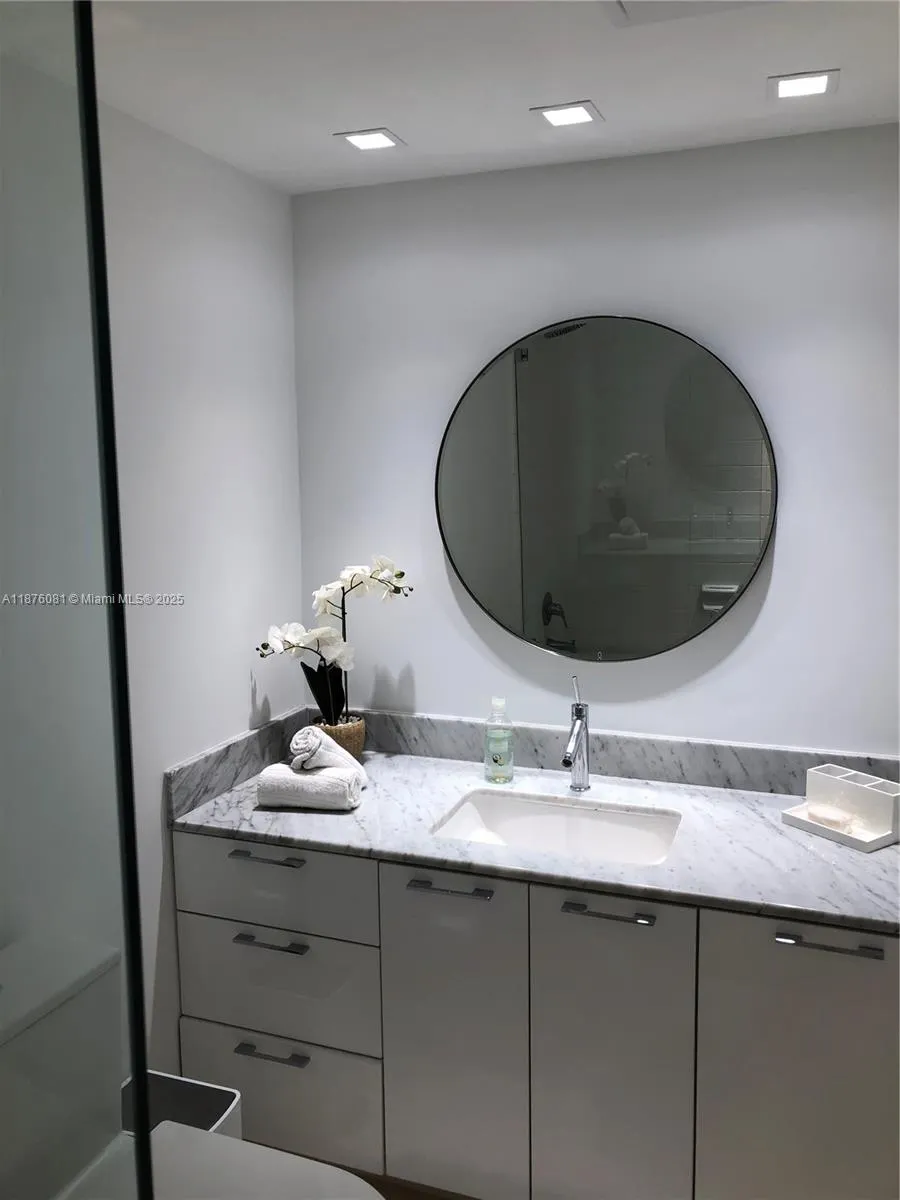 900 Bay Dr., #315