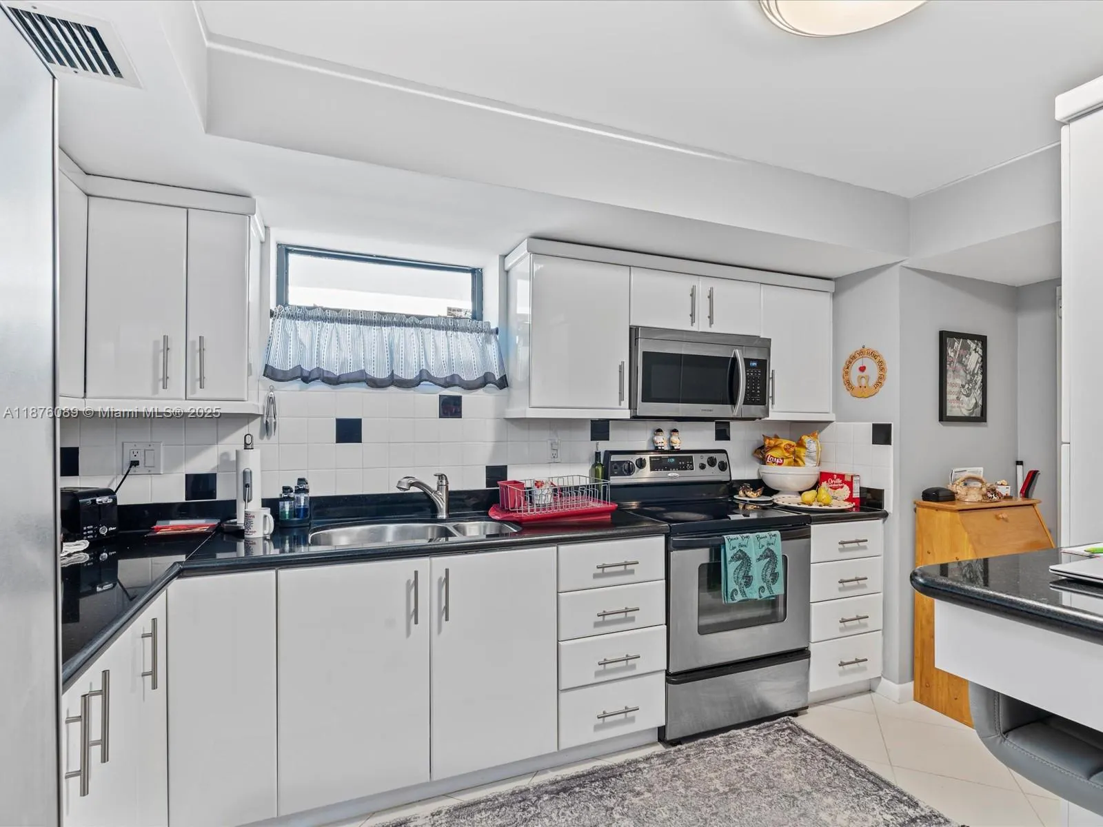 500 Three Islands Blvd, #517