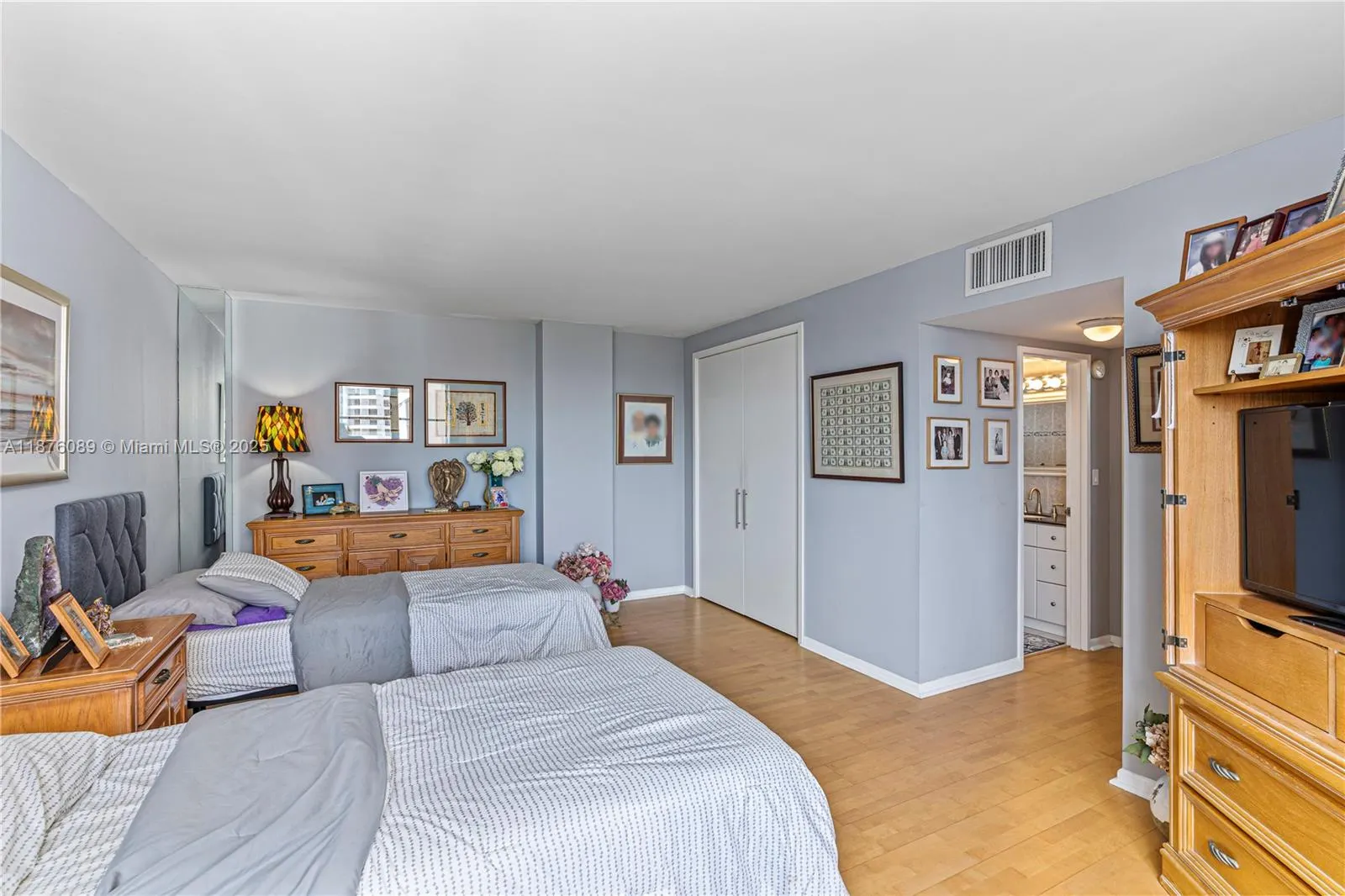 500 Three Islands Blvd, #517
