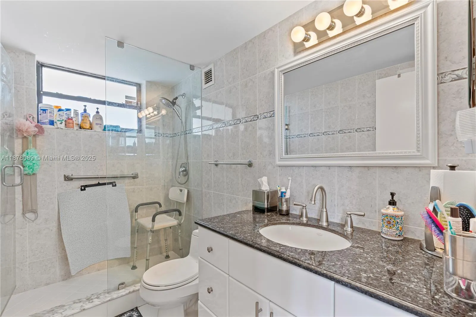 500 Three Islands Blvd, #517