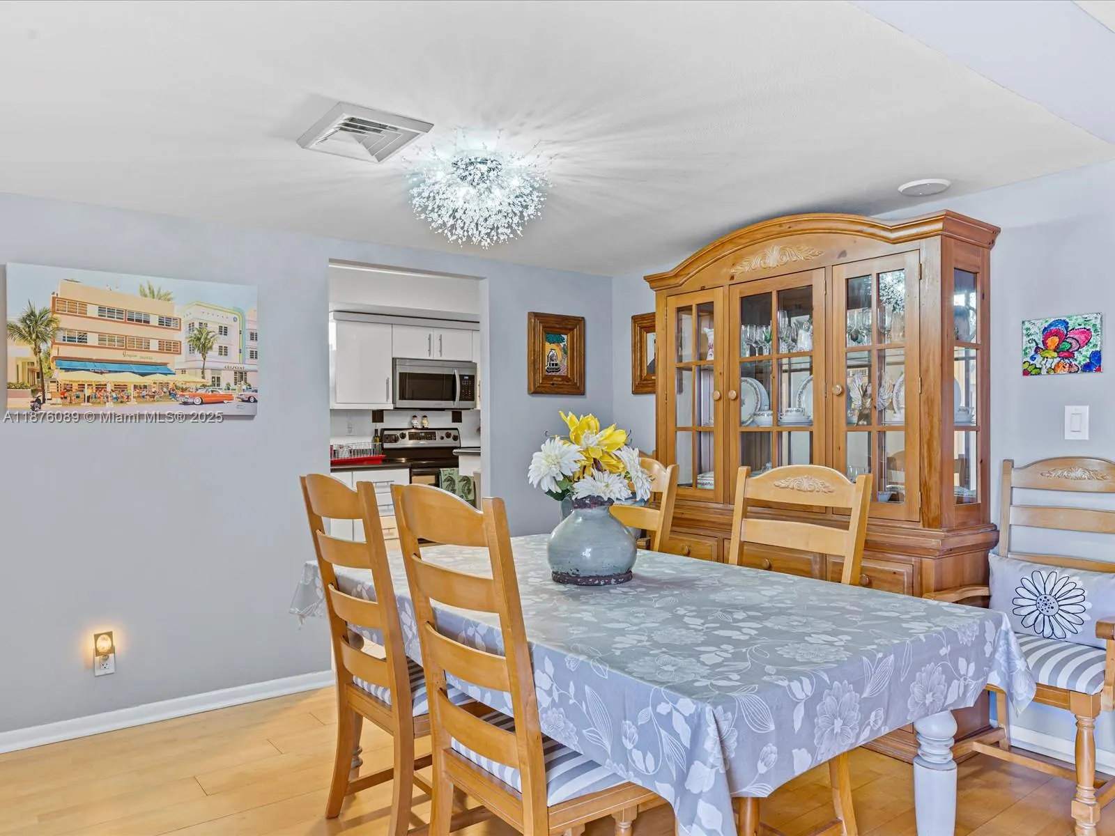 500 Three Islands Blvd, #517