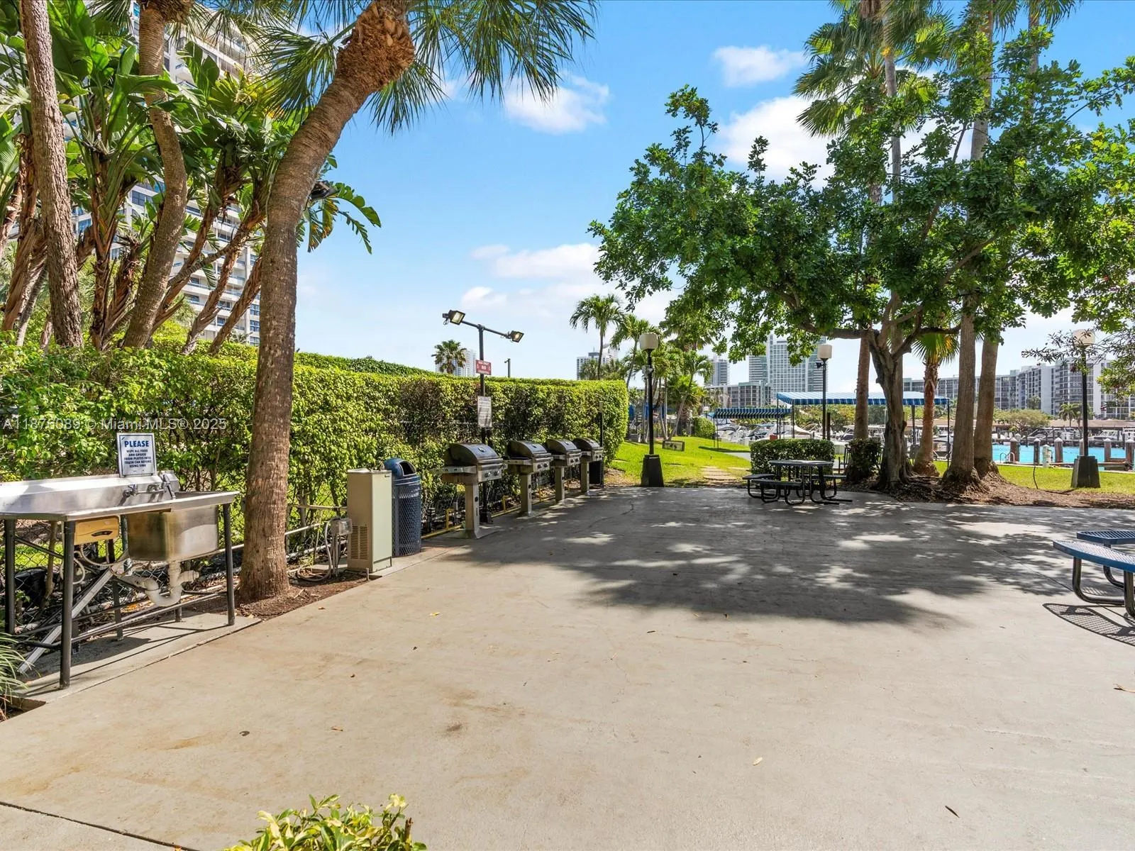 500 Three Islands Blvd, #517