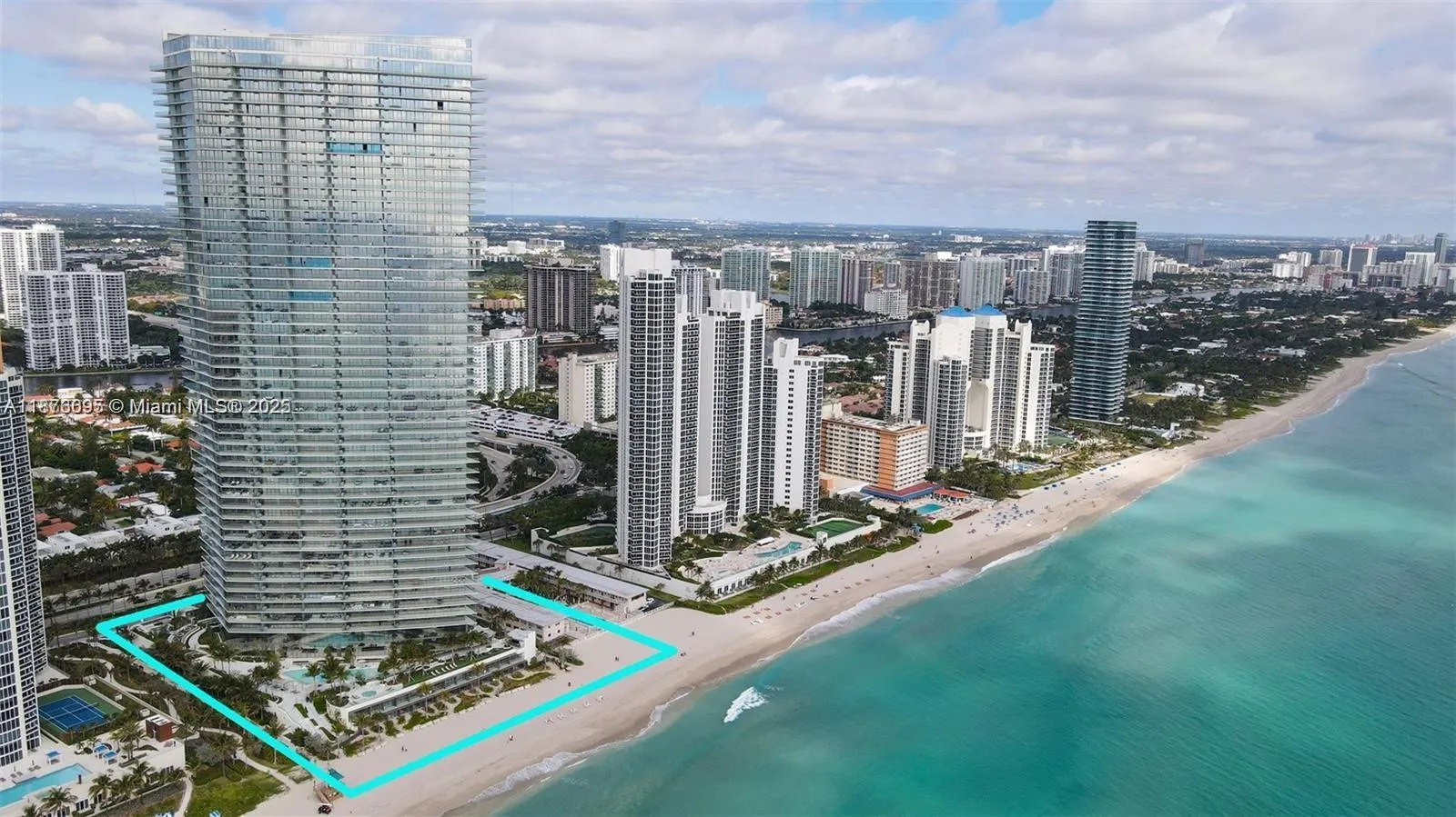 18975 Collins Ave, #2205
