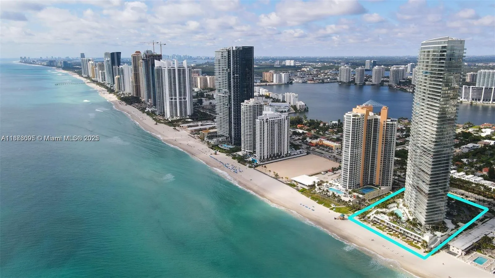 18975 Collins Ave, #2205