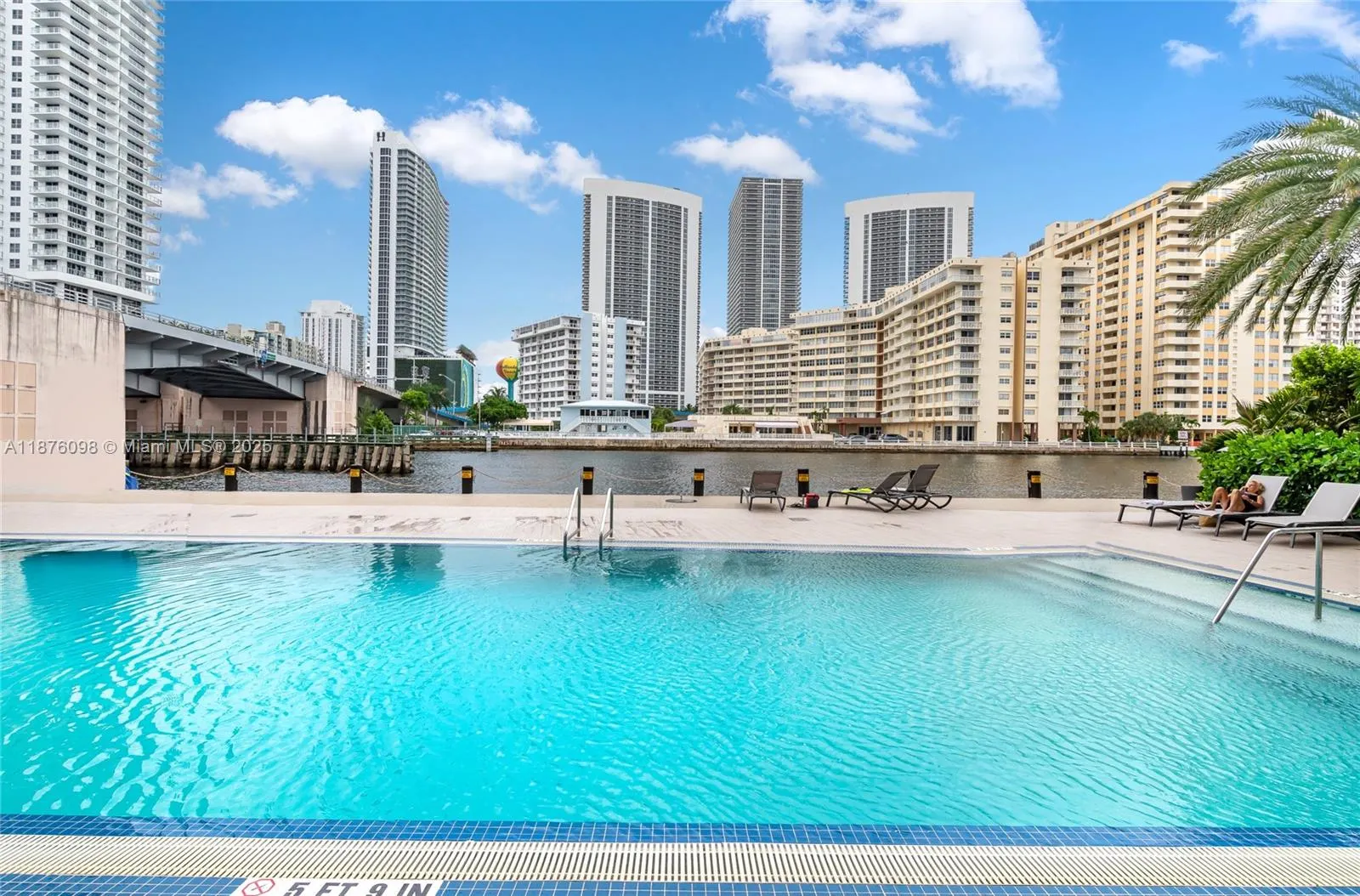 2602 E Hallandale Beach blvd, #R1607