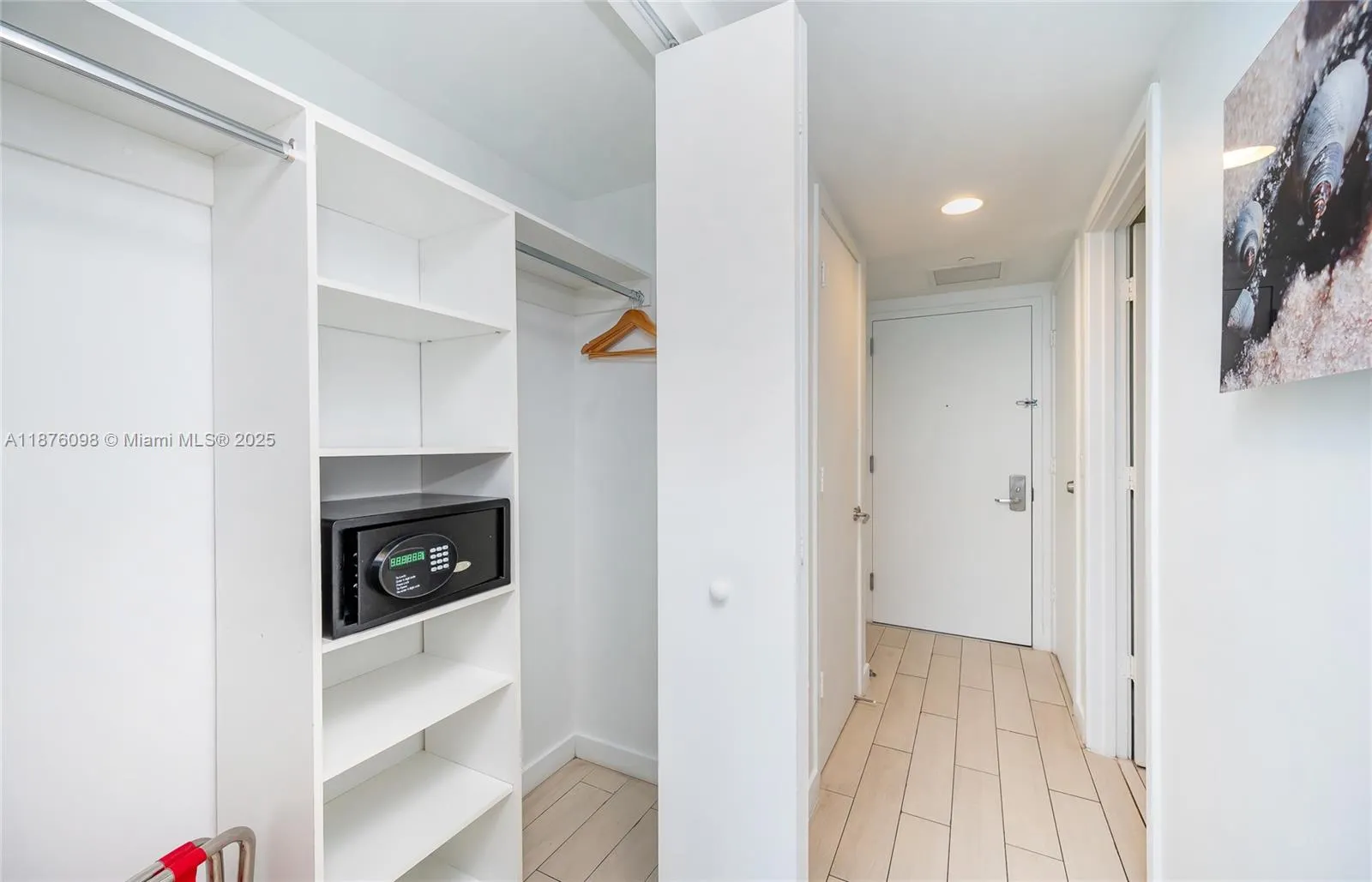2602 E Hallandale Beach blvd, #R1607