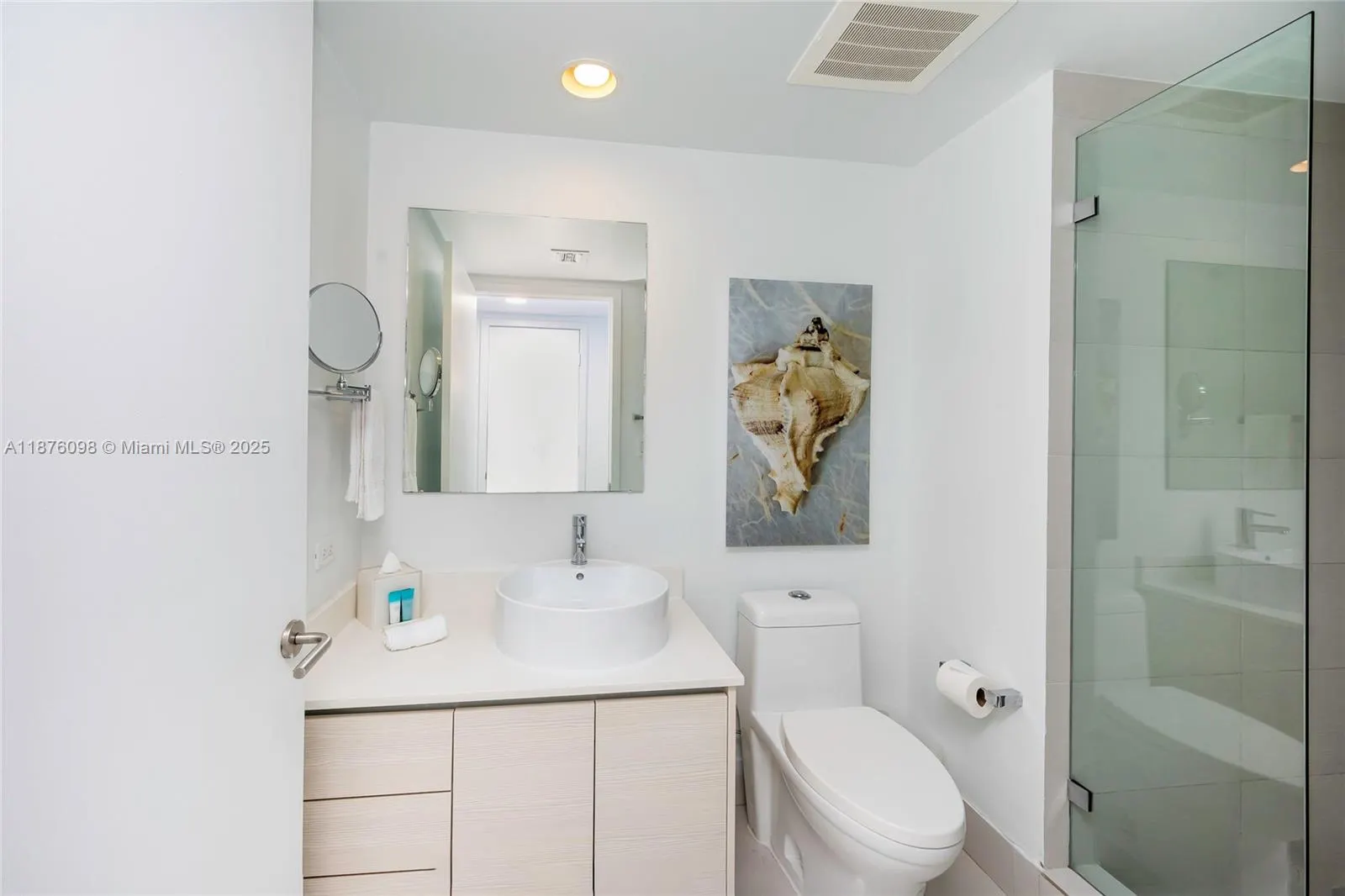 2602 E Hallandale Beach blvd, #R1607