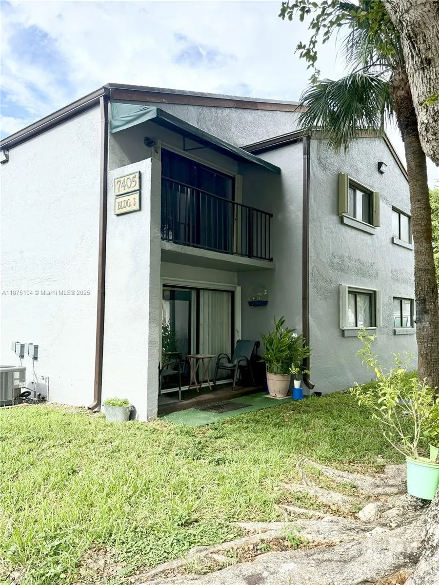 7405 SW 152 ave, #105