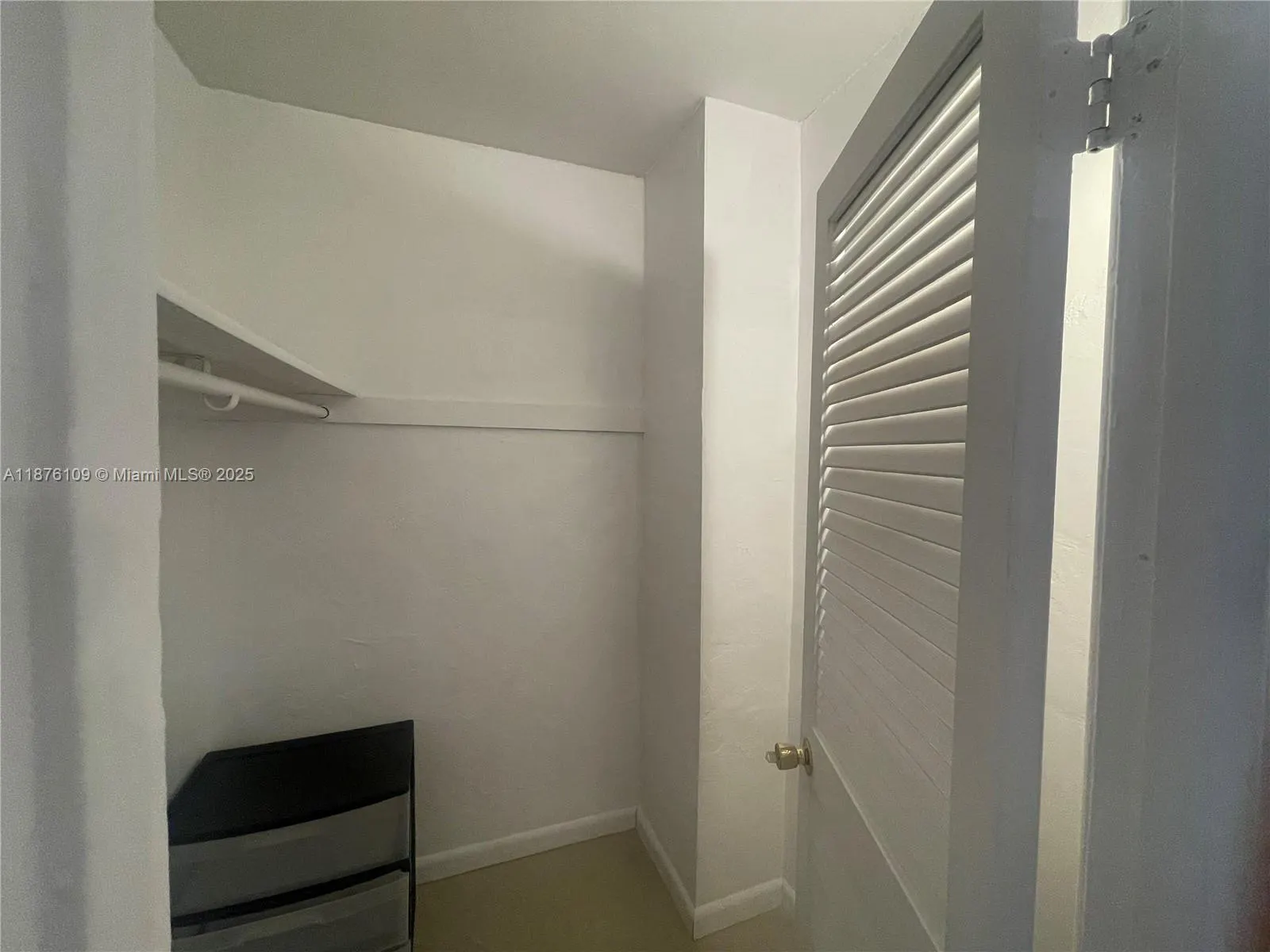 19380 Collins Ave, #1014