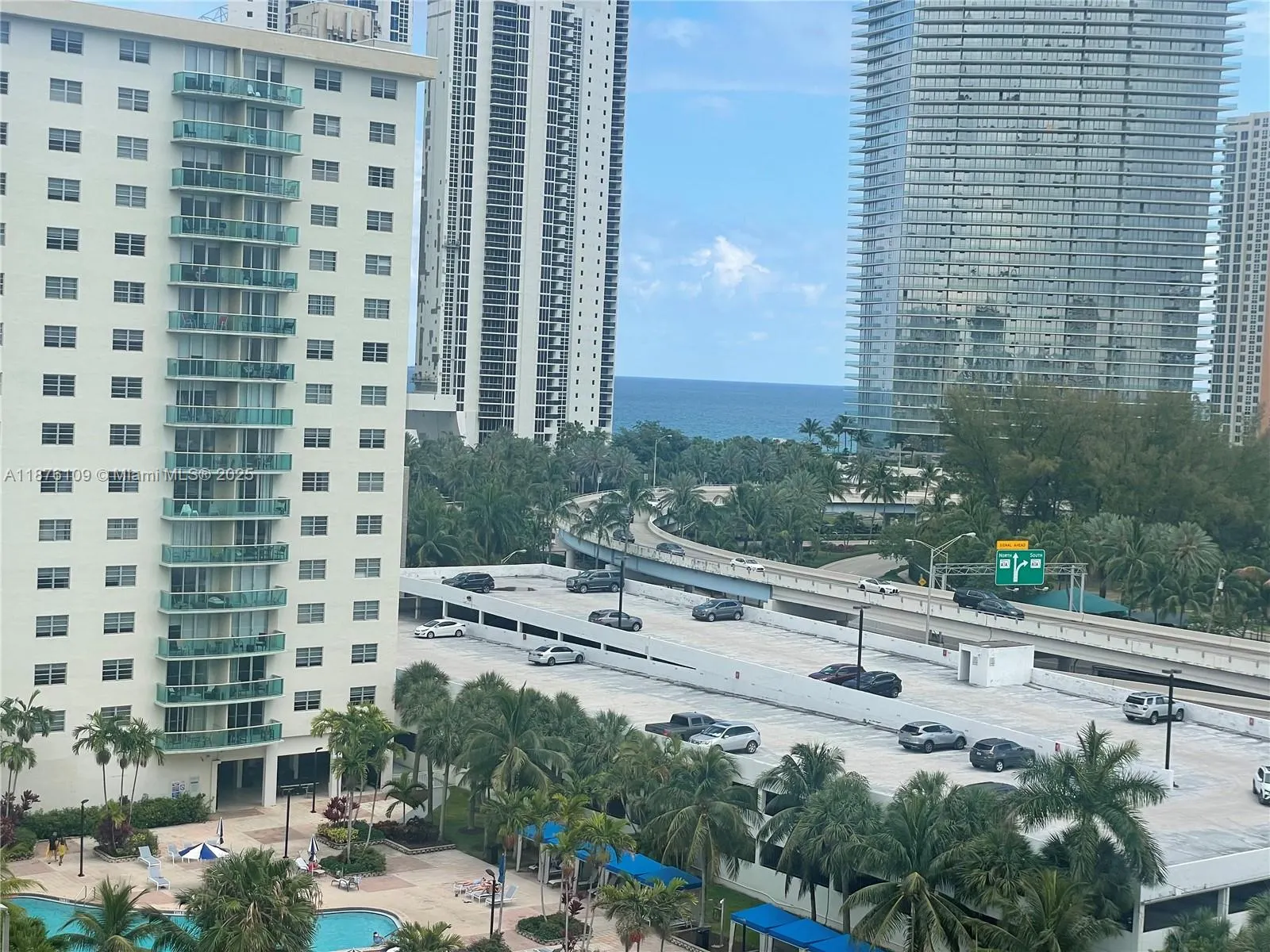 19380 Collins Ave, #1014