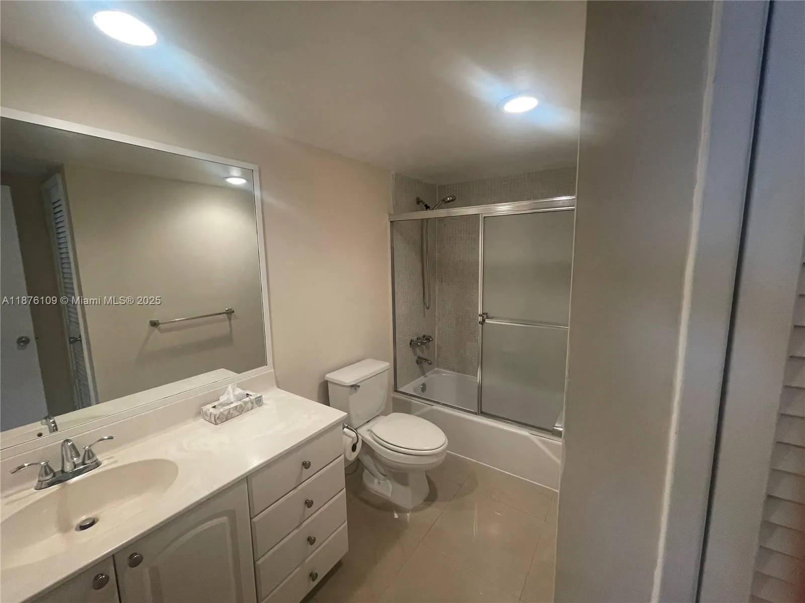 19380 Collins Ave, #1014