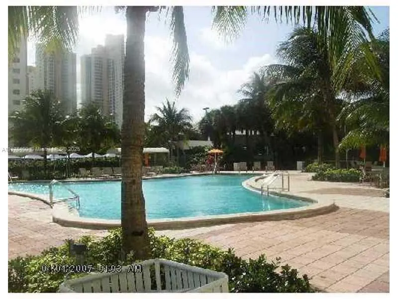 19380 Collins Ave, #1014