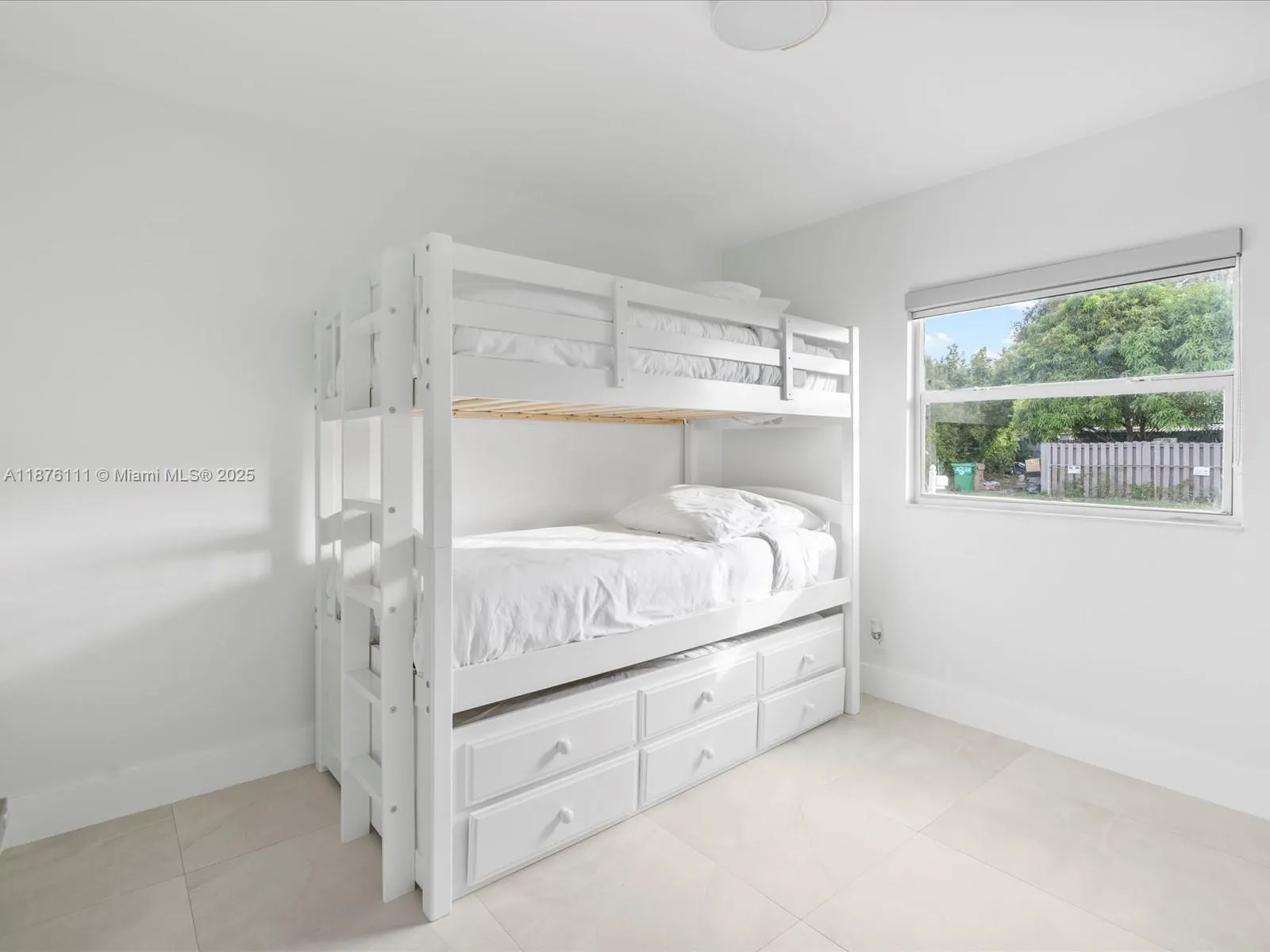 5731 SW 54th Ter