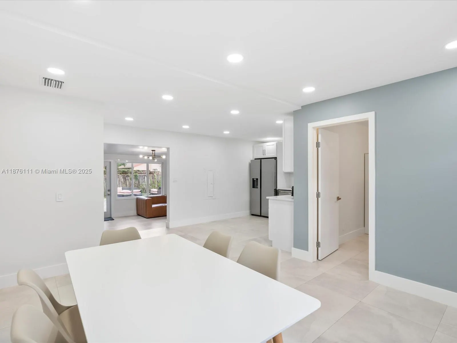 5731 SW 54th Ter