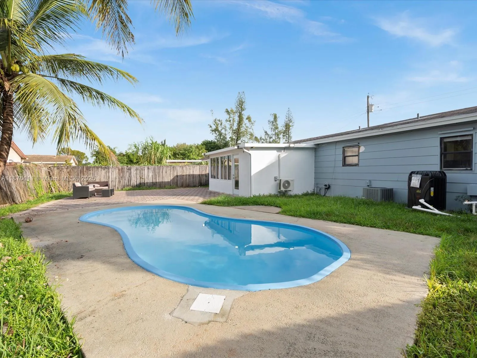 5731 SW 54th Ter