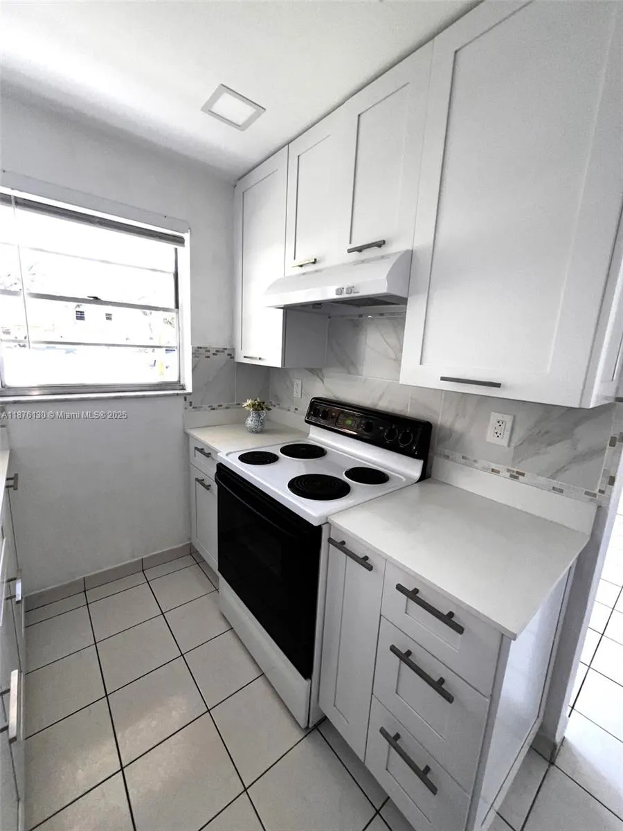 2145 Pierce St, #105