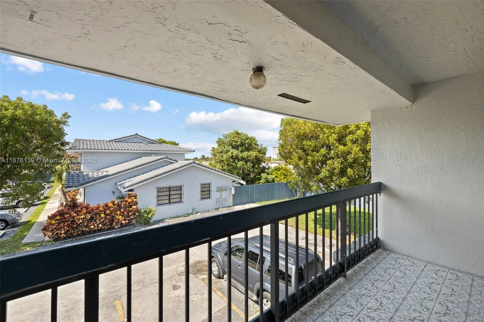 10932 NW 7th St, #902
