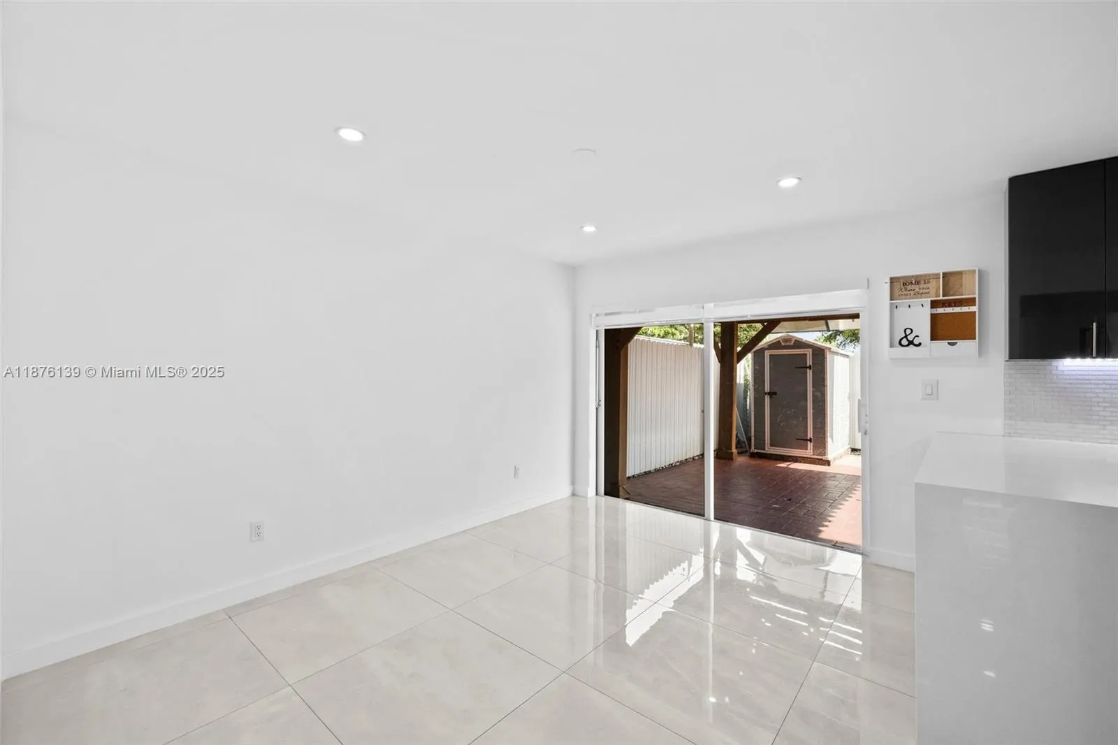 10932 NW 7th St, #902