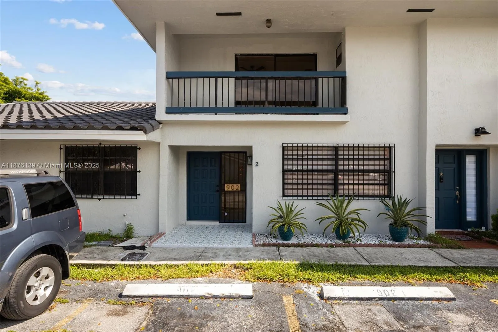 10932 NW 7th St, #902