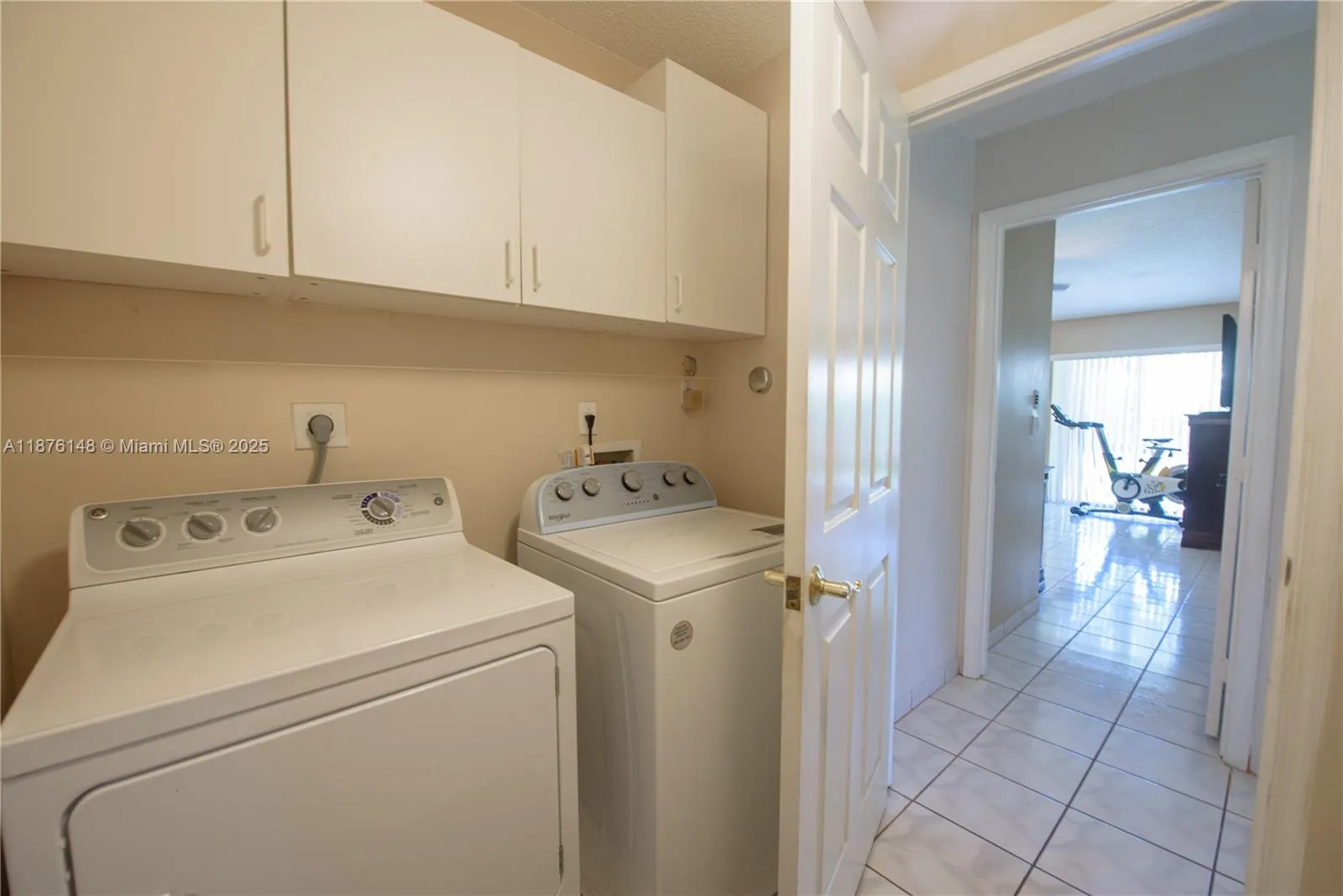 2585 SE 7th Pl